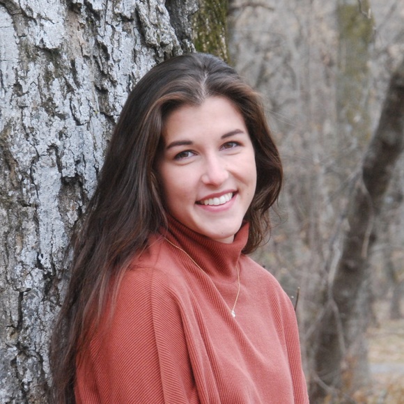 Meet your Posher, Kallyn - Picture 1 of 1